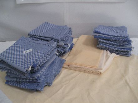 Posten Handtücher und Tischdecken