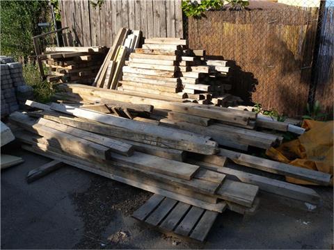m³ Holzschalungsträger und Schaltafelreste 